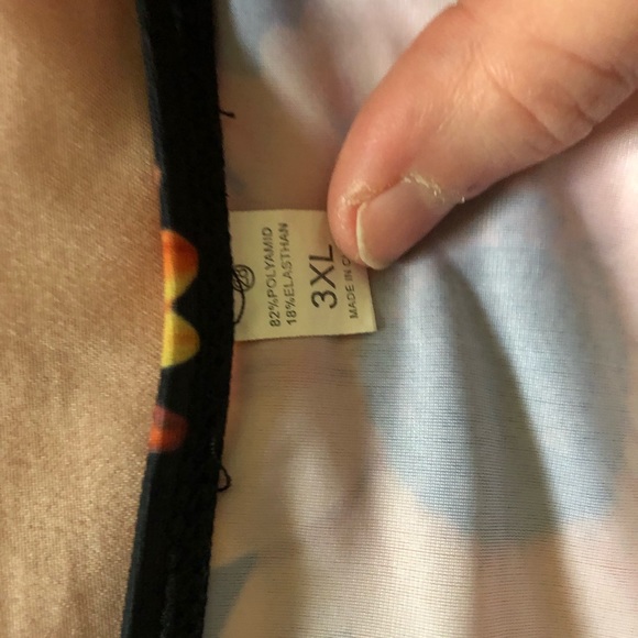 Cute sunflower black bikini bottoms - Picture 2 of 5